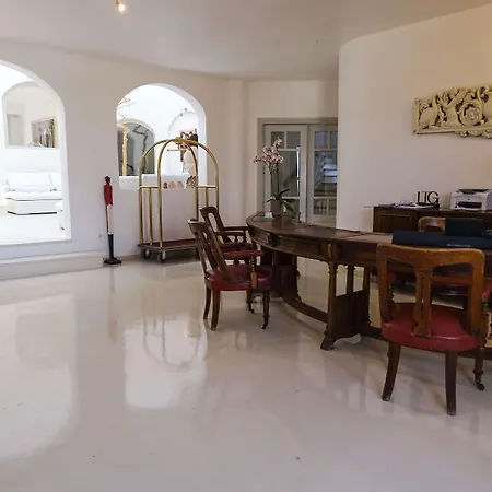 فندق ثارو أوف ميكونوس بوتيك Mykonos Town