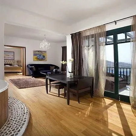فندق ثارو أوف ميكونوس بوتيك 5*